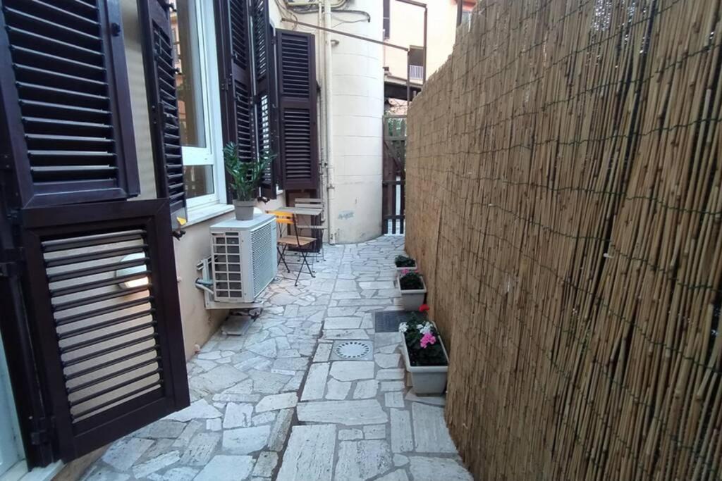 Elegante Open Space Con Vasca Idromassaggio A Trastevere ภายนอก รูปภาพ